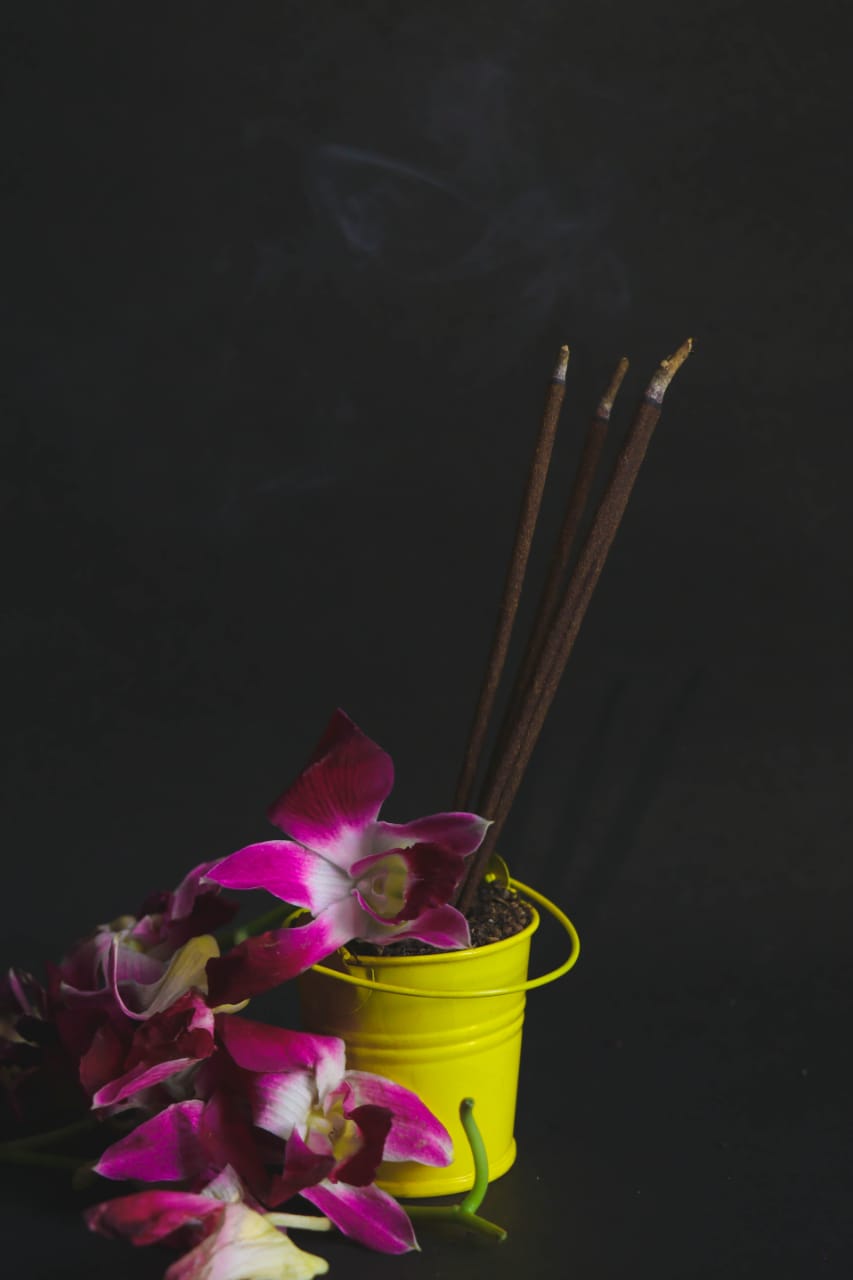 Apachita Marigold & Jasmine Agarbatti – Pack of 20